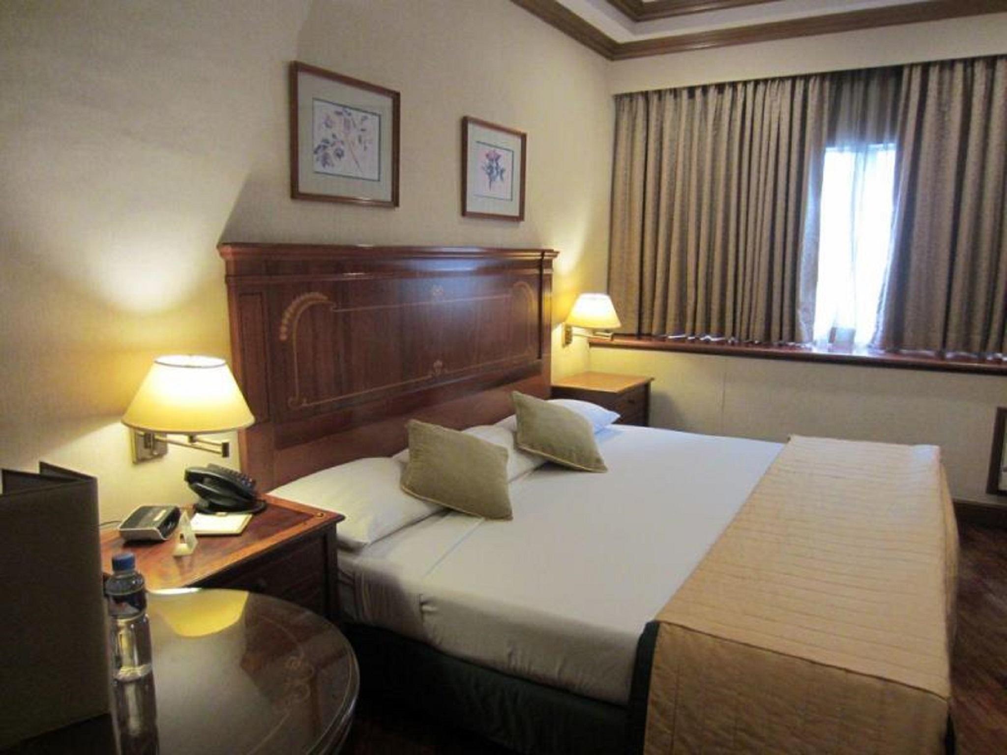 Herald Suites San Pedro Makati Exterior foto