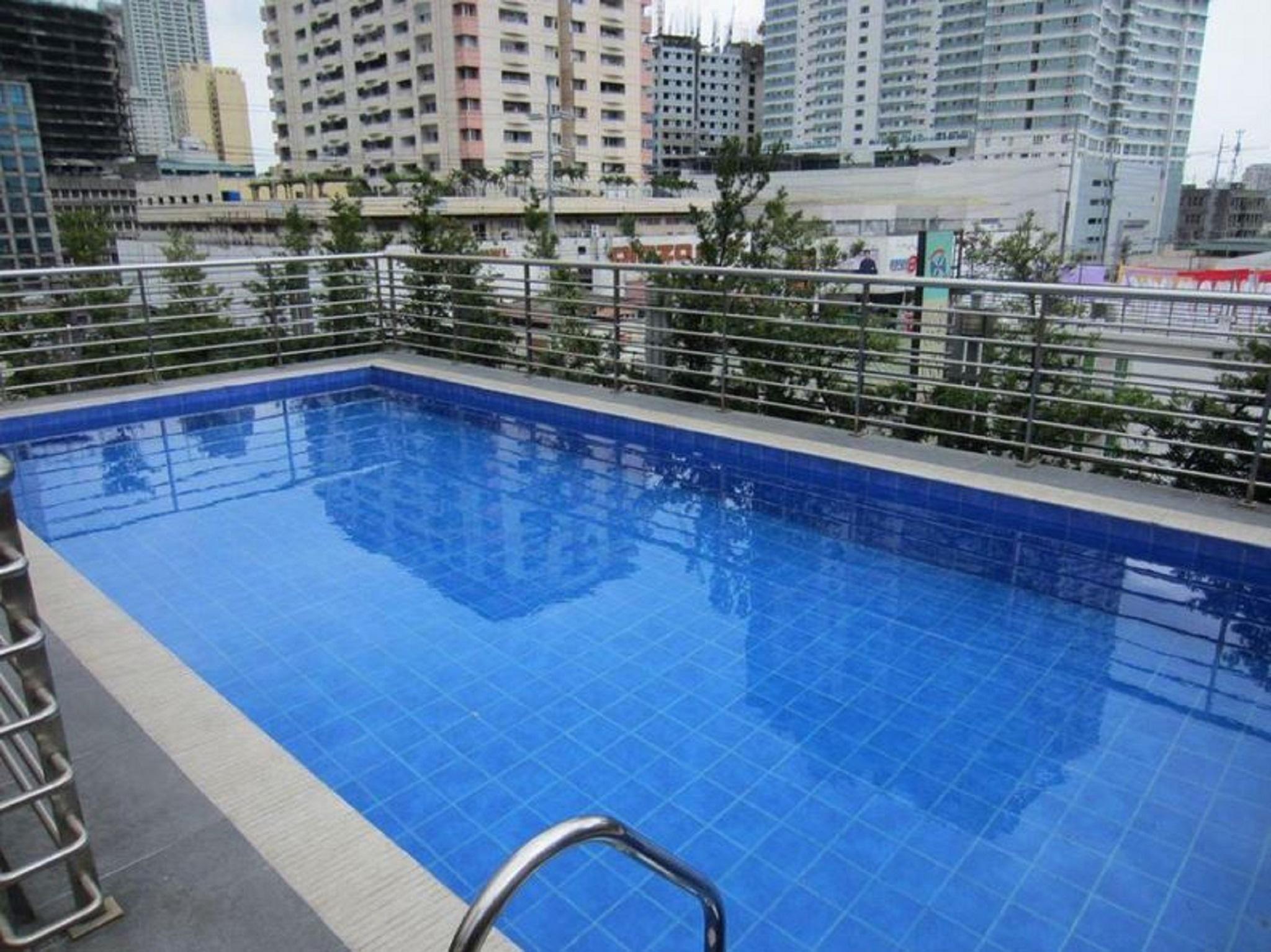 Herald Suites San Pedro Makati Exterior foto