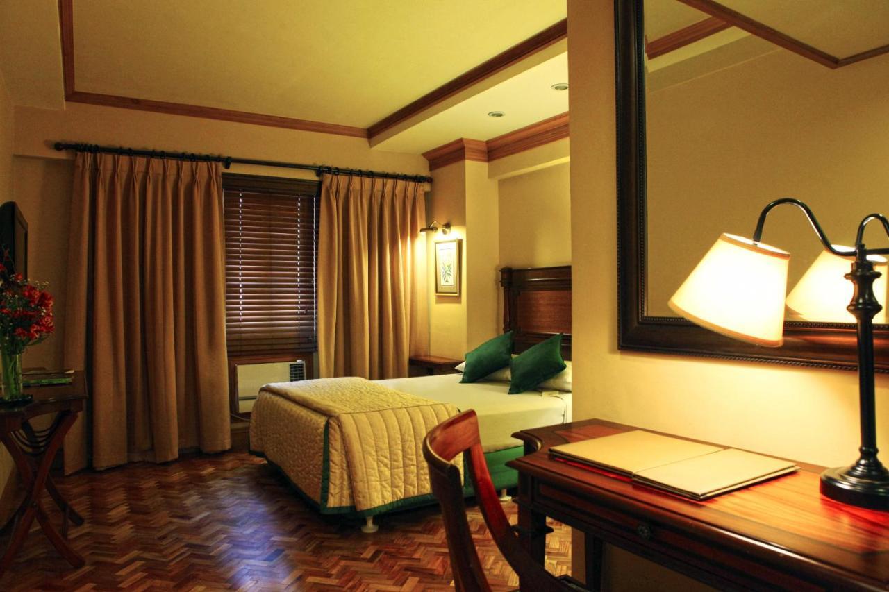 Herald Suites San Pedro Makati Exterior foto